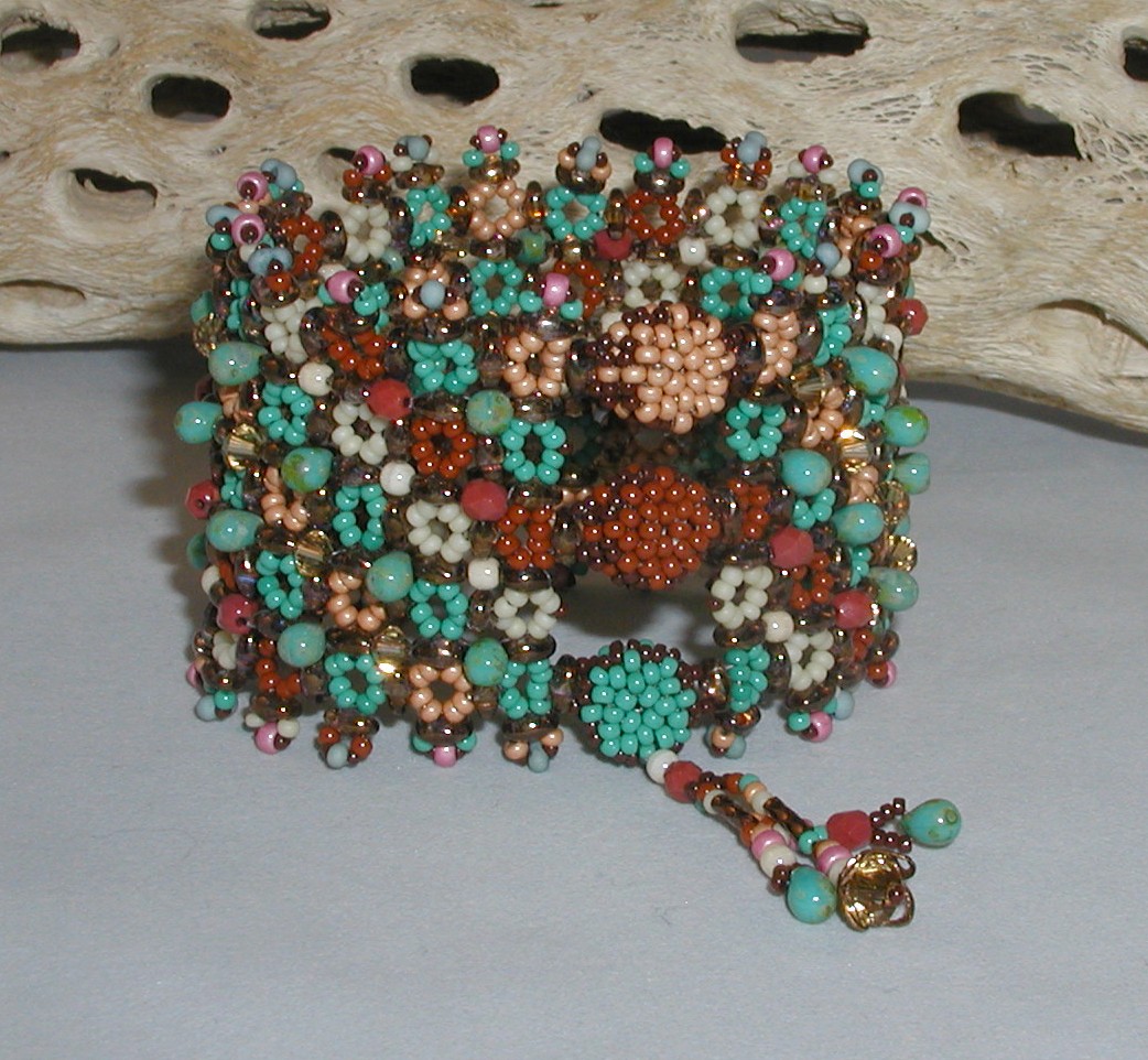 TUTORIAL PonDuo Tapestry Bracelet View Larger Image Mikki Ferrugiaro