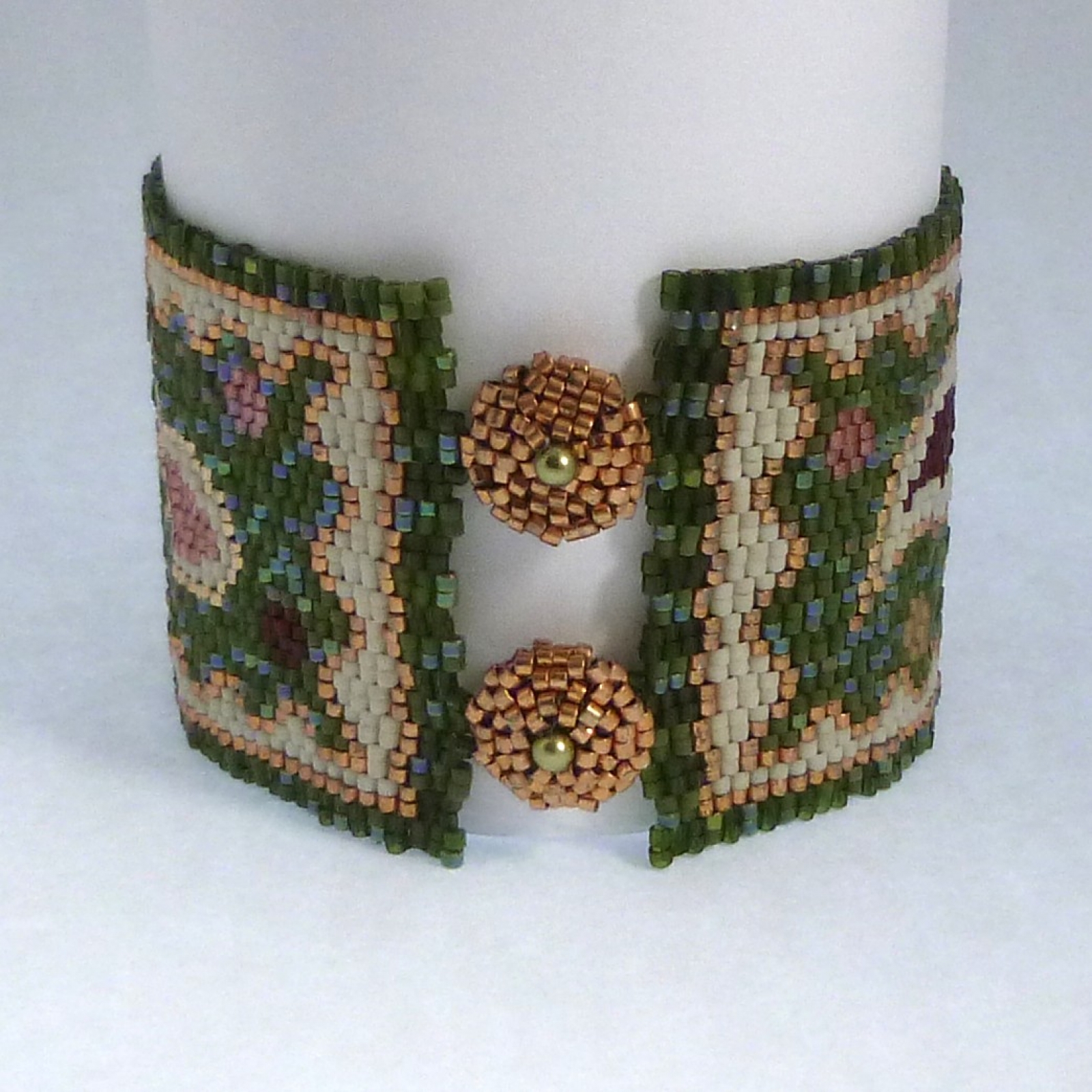 perfectly-paisley-carpetbagger-cuff-pdf-pattern-mikki-ferrugiaro-designs